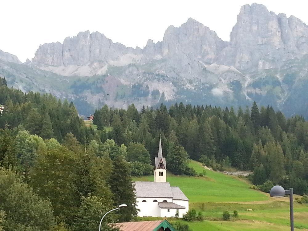 Hotel Pineta Falcade Bagian luar foto